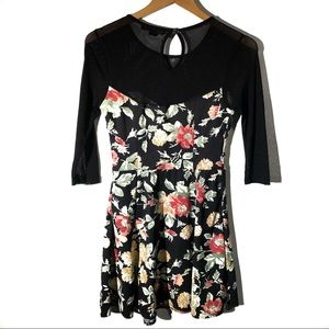 Forever 21 Floral Print Sheer 3/4 Sleeve Dress